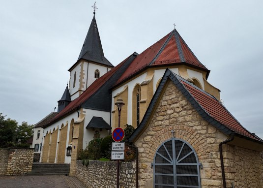 Katholische Pfarrkirche © Touristikverein Wonnegau e.V.