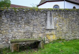 Ältester Grabstein © Touritikverein Wonnegau e.V.