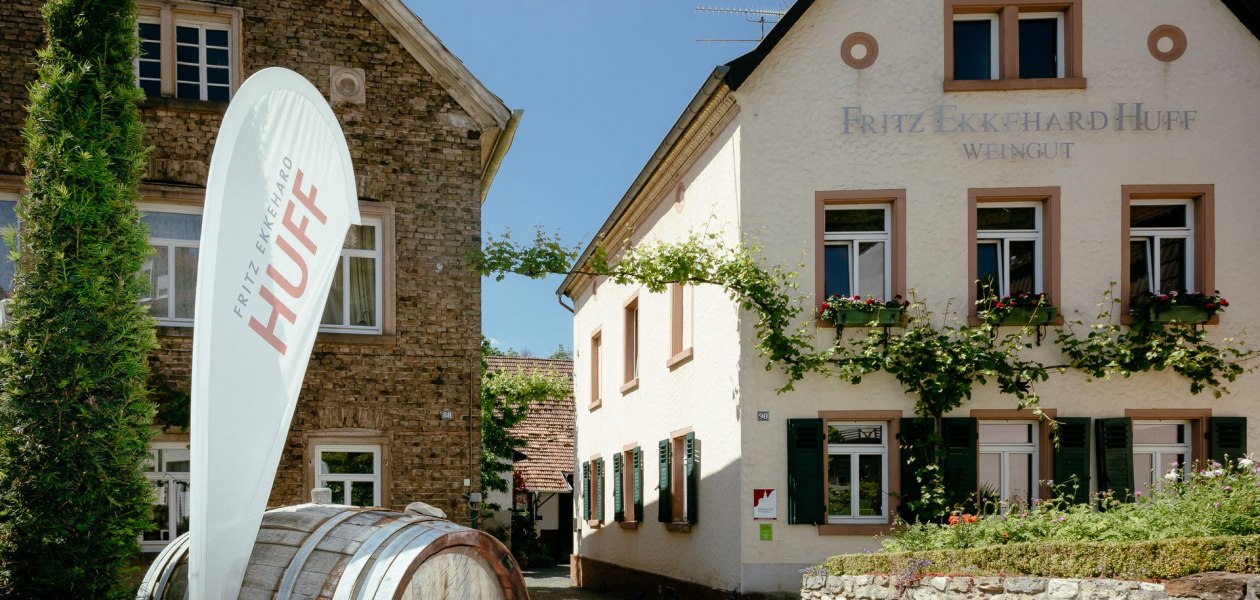 Weingut Fritz Ekkehard Huff_Gebäude, © Jason Sellers