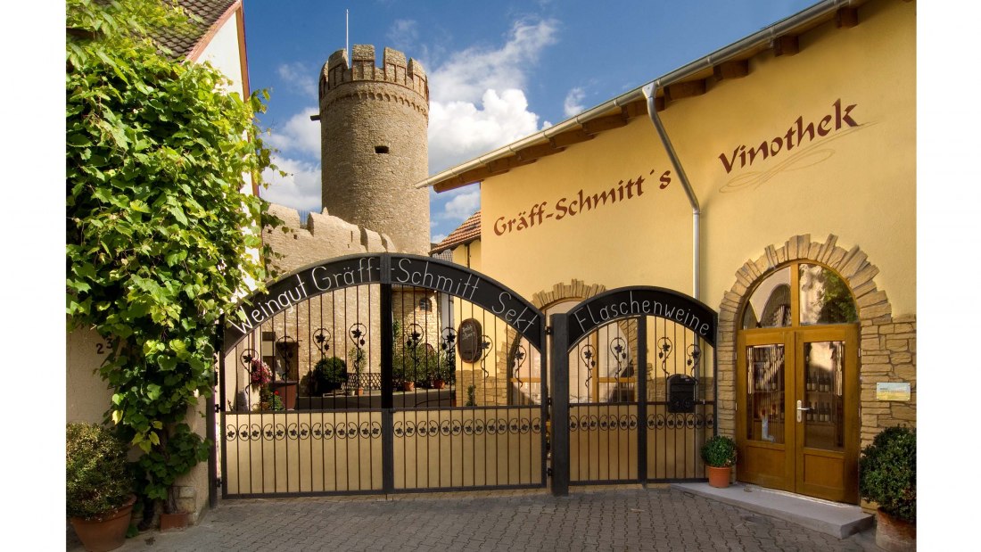 Weingut Gräff-Schmitt_Außenansicht, © Christine Malchus